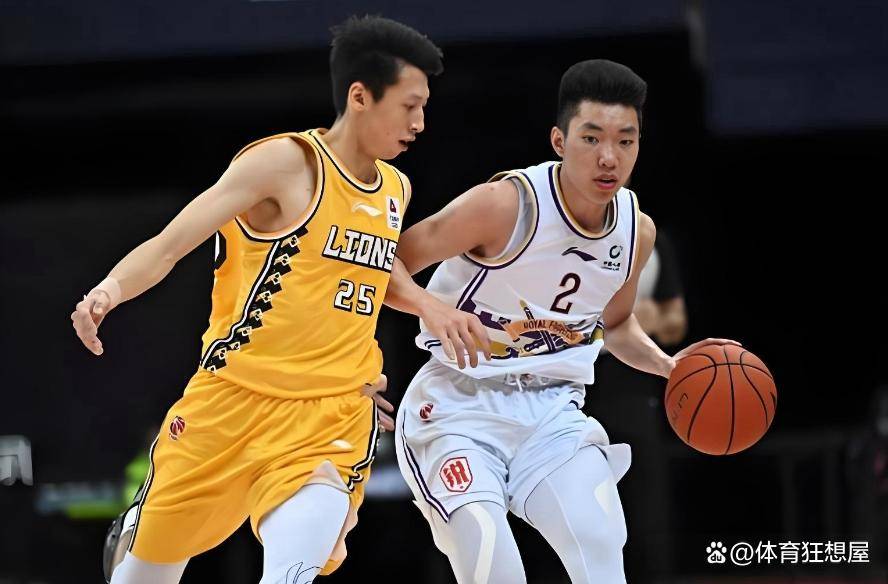 集结日西汉姆复出首秀——足总杯节点到来，球迷炸锅，医务组通报恢复的简单介绍