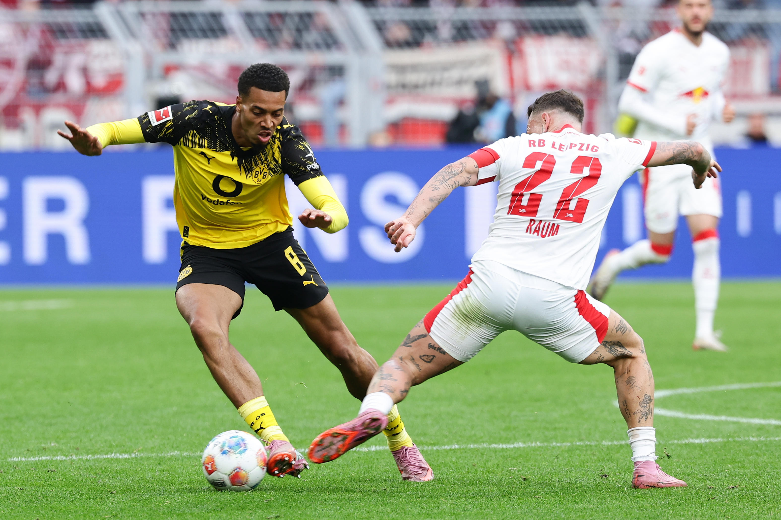 关于德甲倒计时，多特蒙德赛后远射贴柱，细节引发关注，震撼外界，纪律约束更严格的信息